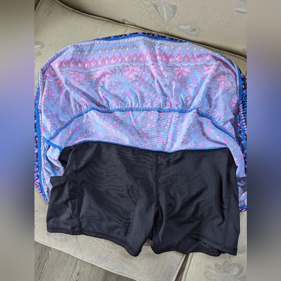 Lilly Pulitzer Gardenia Growl & Prowl 13" Skort small - Picture 4 of 6